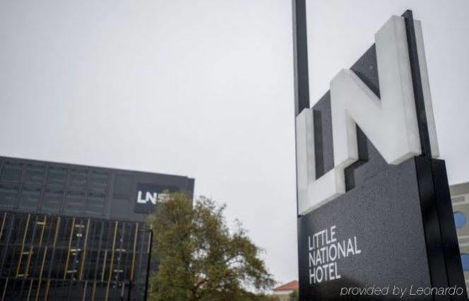 Little National Hotel Canberra Bagian luar foto